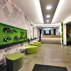 https://hotel-nederland.hotelinveneto.com